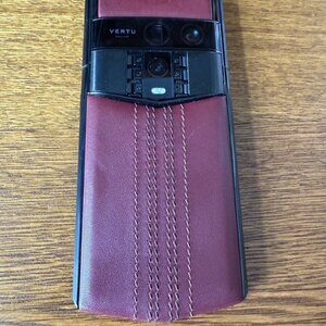 Vertu Agent Q Stitched Calfskin, 6.02" AMOLED 120Hz Display, 16GB+1TB Storage